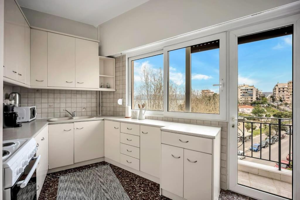 Bright Central Apartment With Splendid Sea View! Chalkida Exterior foto