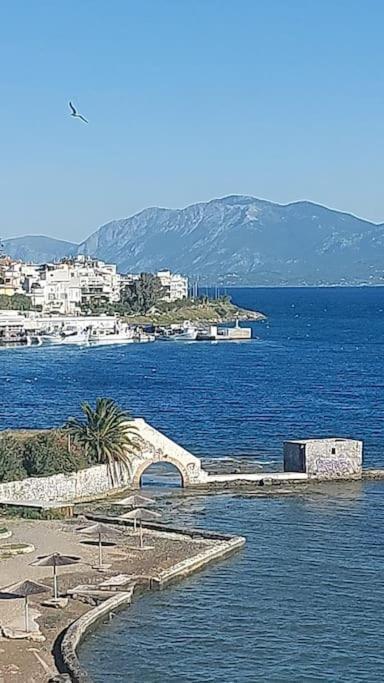 Bright Central Apartment With Splendid Sea View! Chalkida Exterior foto